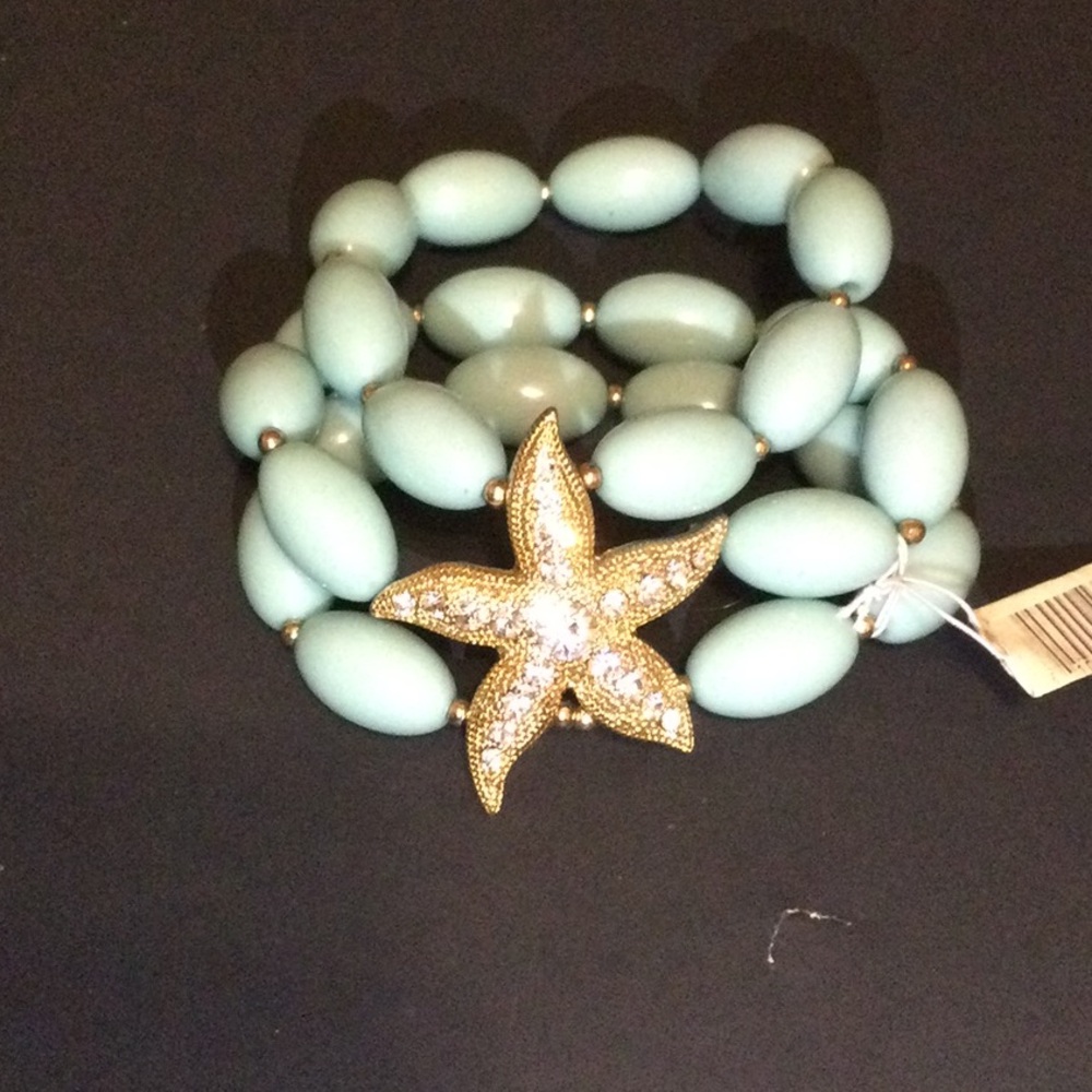Gold Starfish Pendant Aqua Bead Stretch Bracelet